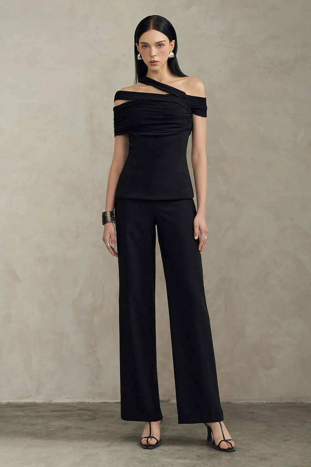 Saffira Hourglass Off-Shoulder Spandex Shirt