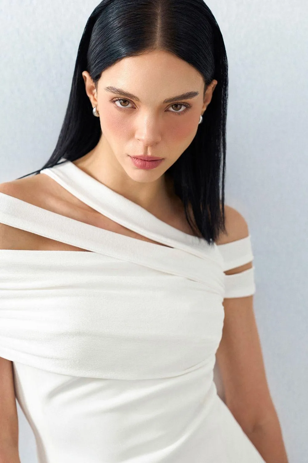 Saffira Hourglass Off-Shoulder Spandex Shirt