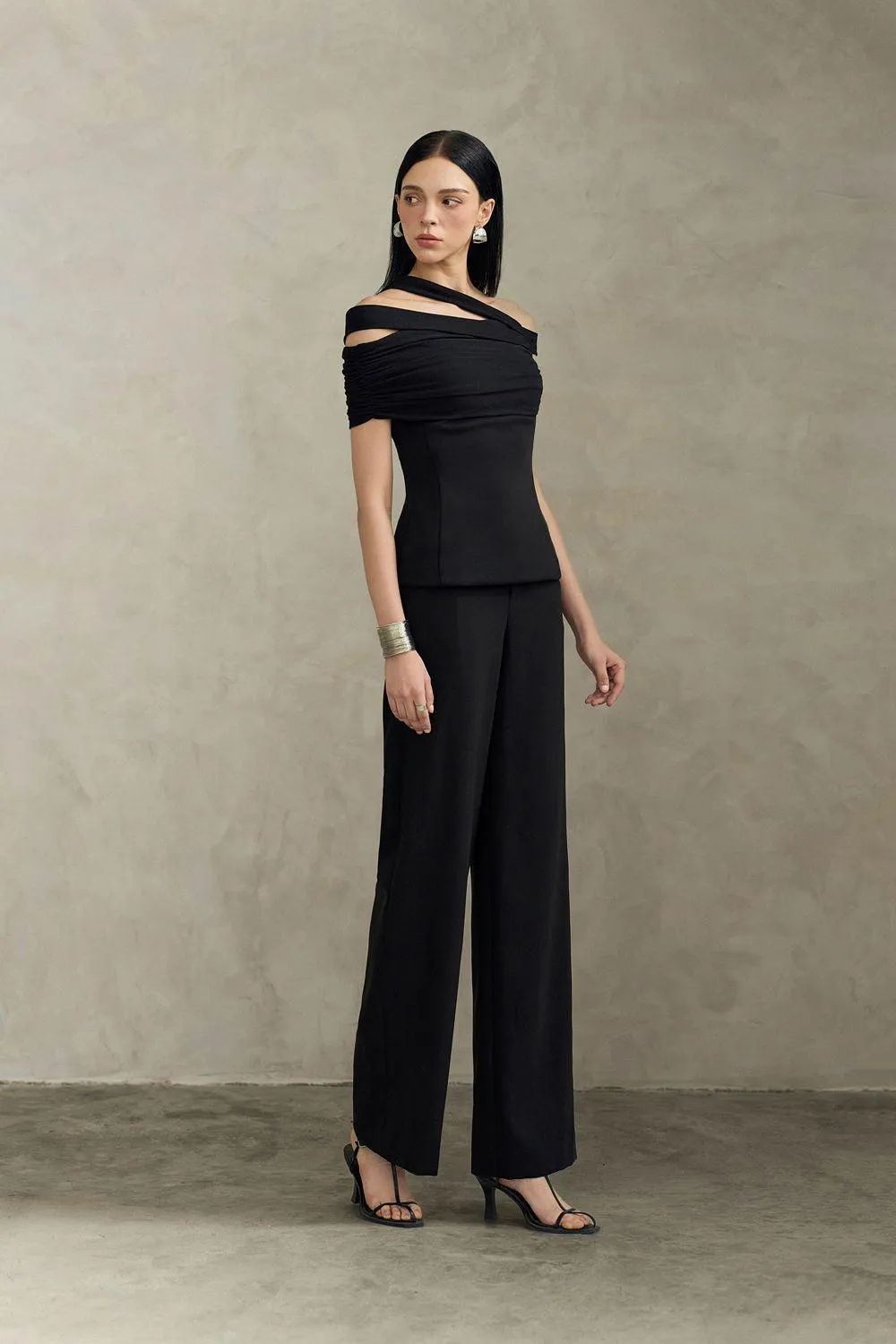 Saffira Hourglass Off-Shoulder Spandex Shirt