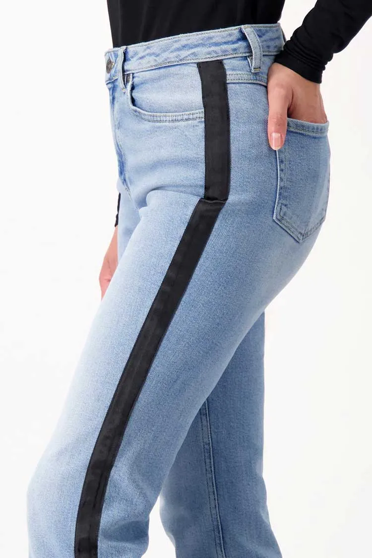 Side Ribbon Flared Jeans