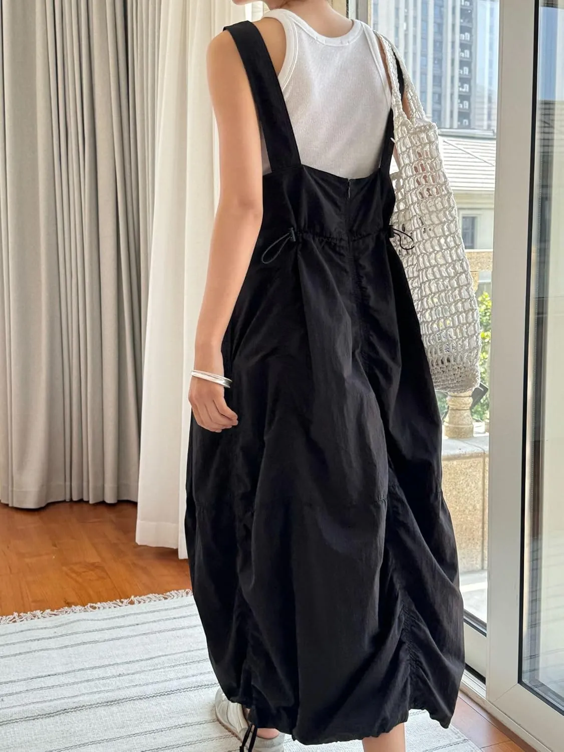 utcoco Women's Casual Baggy Cargo Overall Dress Ruched Drawstring Loose Fit Sleeveless Midi Dresses with Pockets